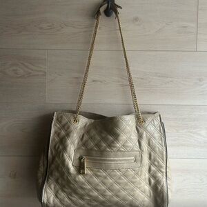 EUC Marc Jacobs Quilted Leather Shoulder Bag w Shoulder Strap